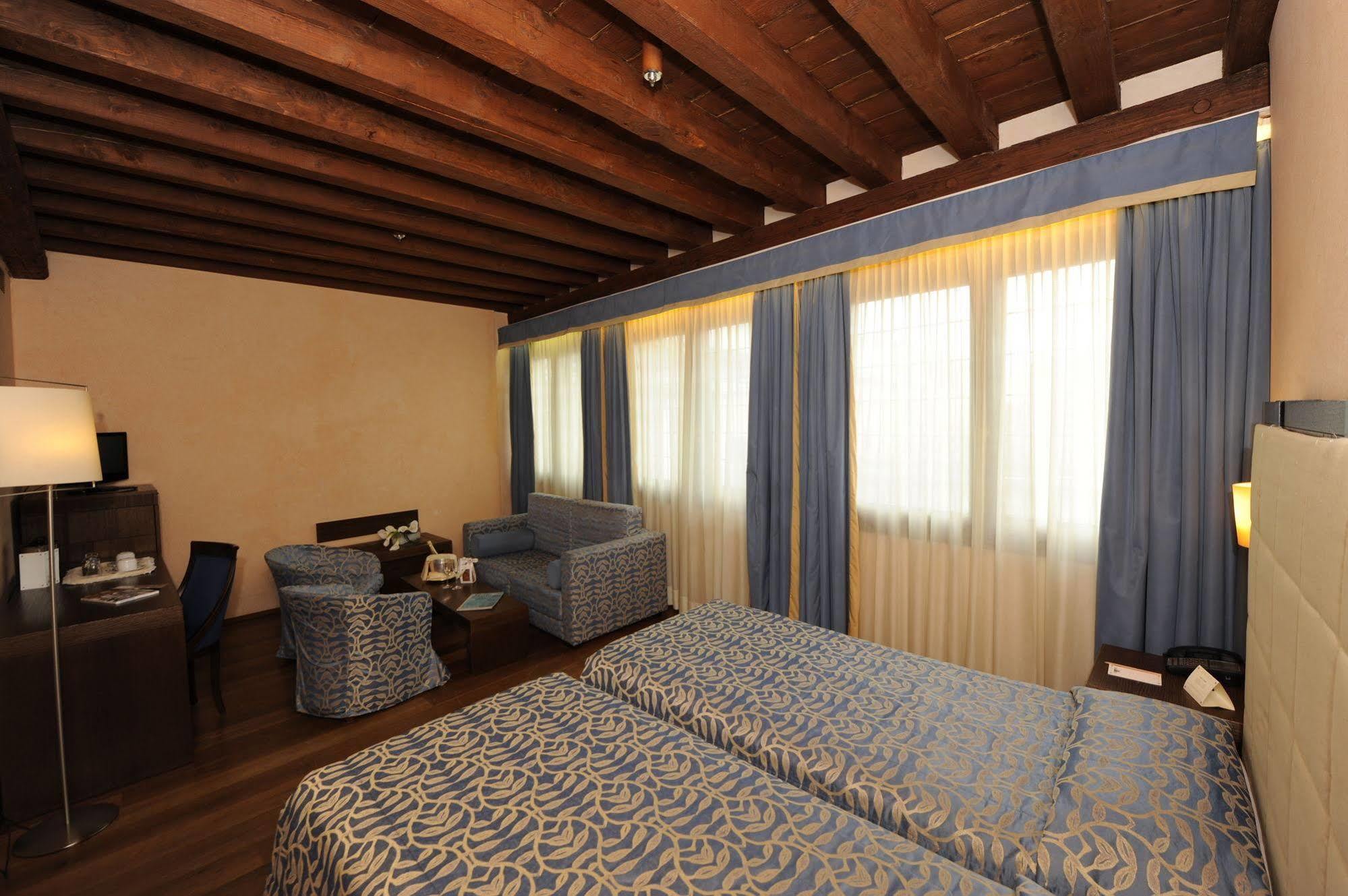 Palazzo Selvadego Hotel Veneza Quarto foto
